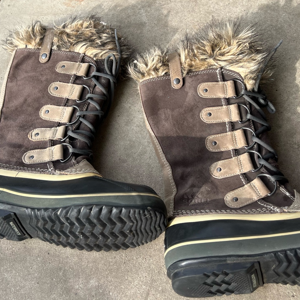 Sorel NL1540 Joan of Arctic Snow Gray Waterproof Leather Boots Women’s Size 10